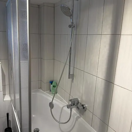 Apartment Gemuetlichkeit Im Fachwerkhaus, 3 Schlafzimmer, Balkon, Parkplatz *