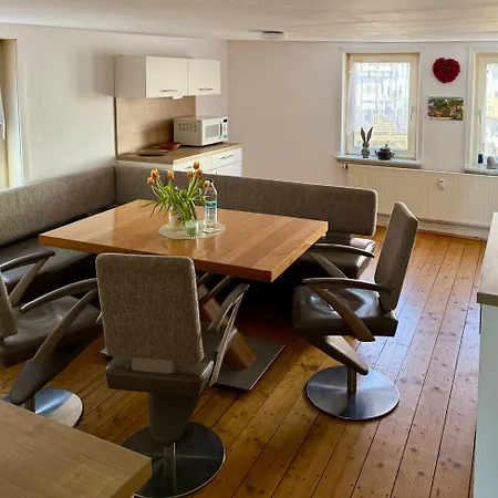 Gemuetlichkeit Im Fachwerkhaus, 3 Schlafzimmer, Balkon, Parkplatz *