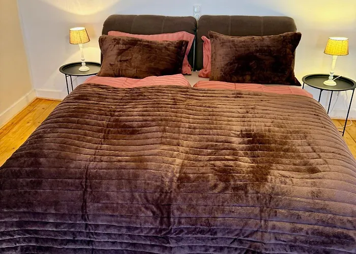 Gemütlichkeit Im Fachwerkhaus, 3 Schlafzimmer, Balkon, Parkplatz Apartment