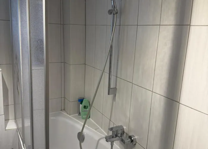 Apartment Gemütlichkeit Im Fachwerkhaus, 3 Schlafzimmer, Balkon, Parkplatz *